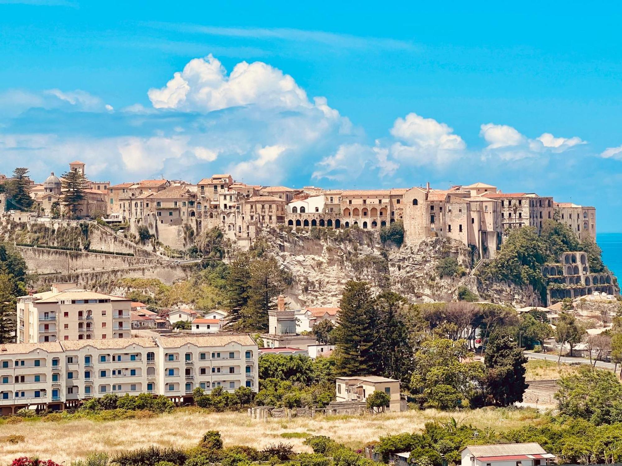 Residence New Paradise Tropea Buitenkant foto