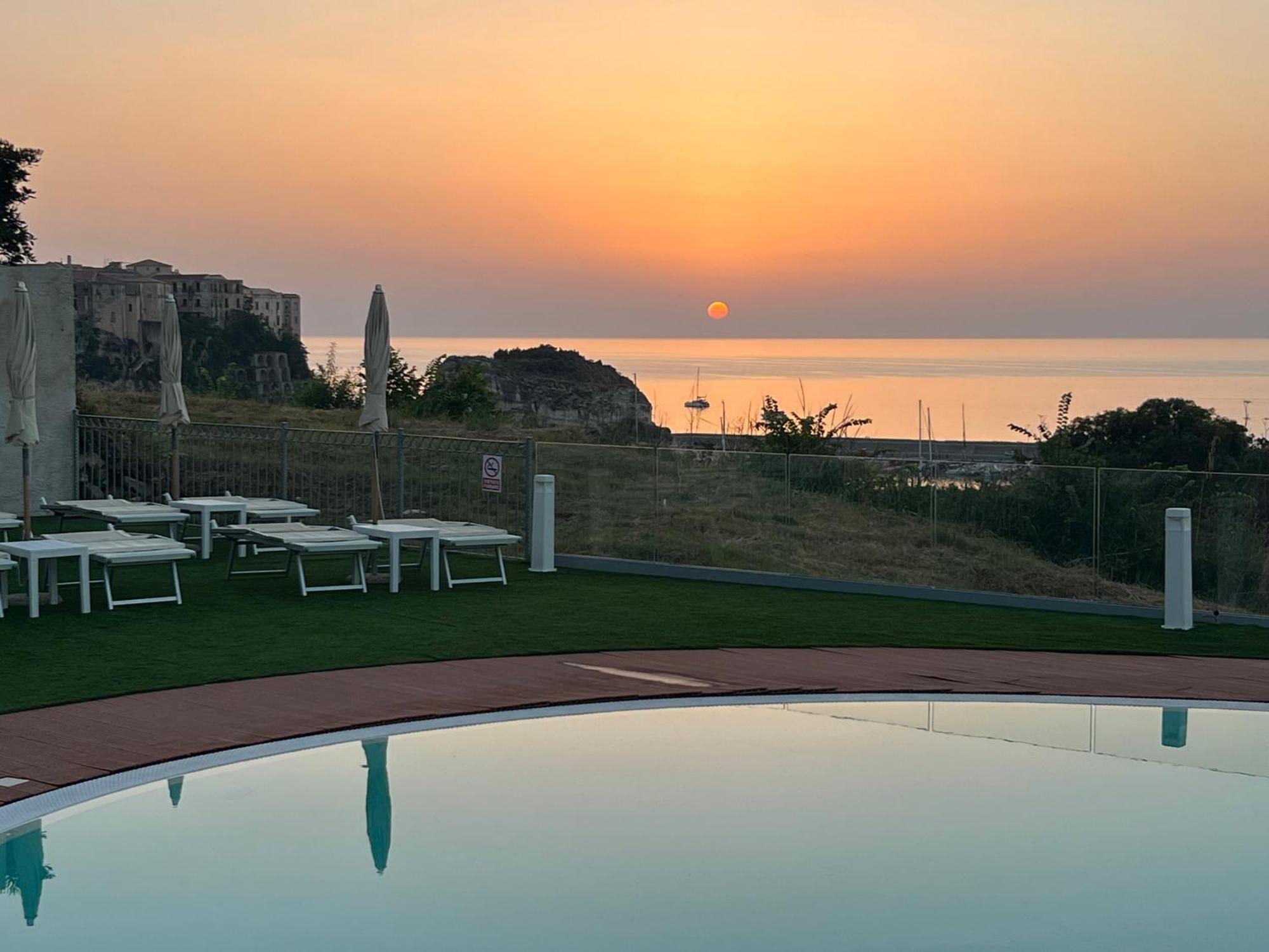 Residence New Paradise Tropea Buitenkant foto