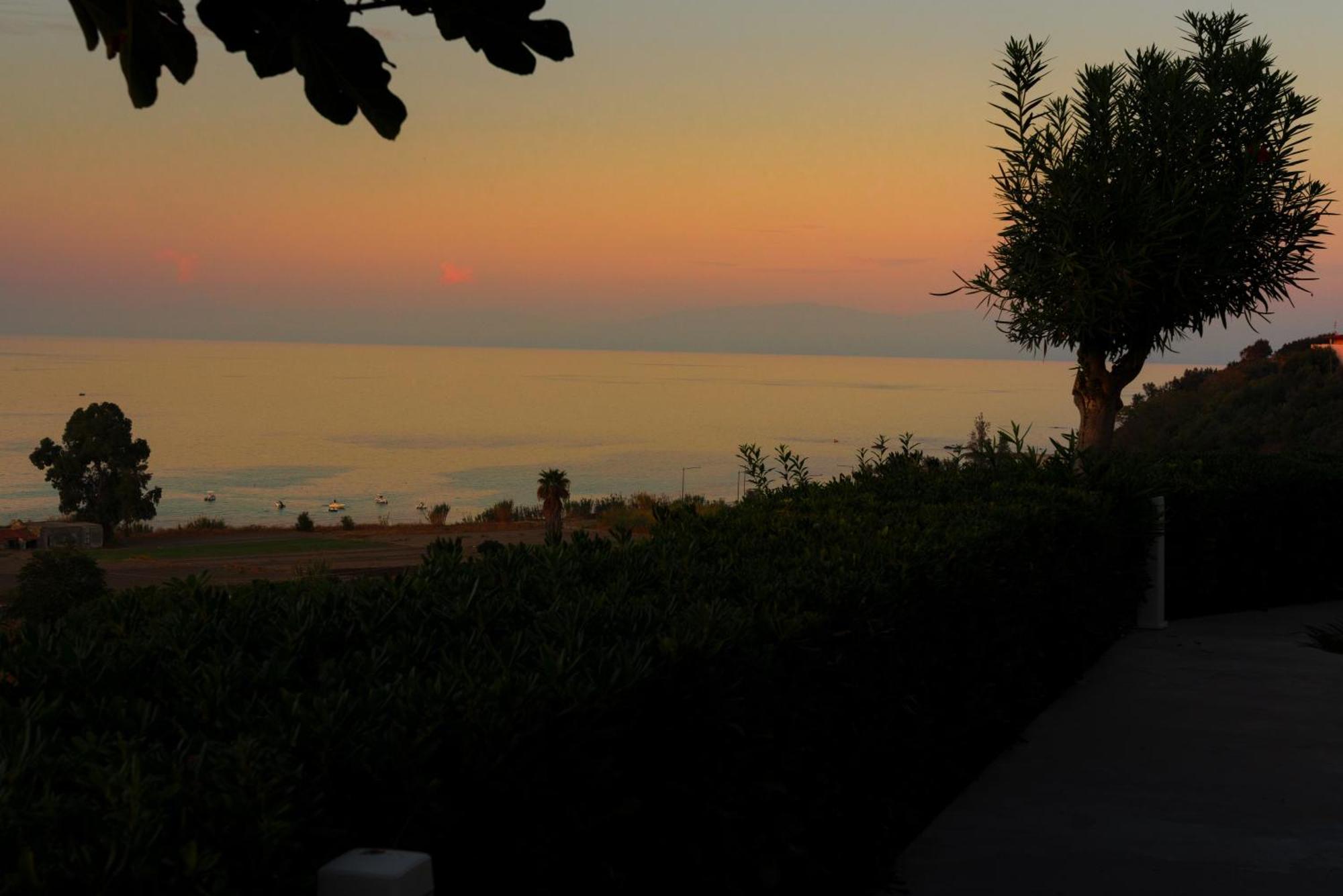 Residence New Paradise Tropea Buitenkant foto