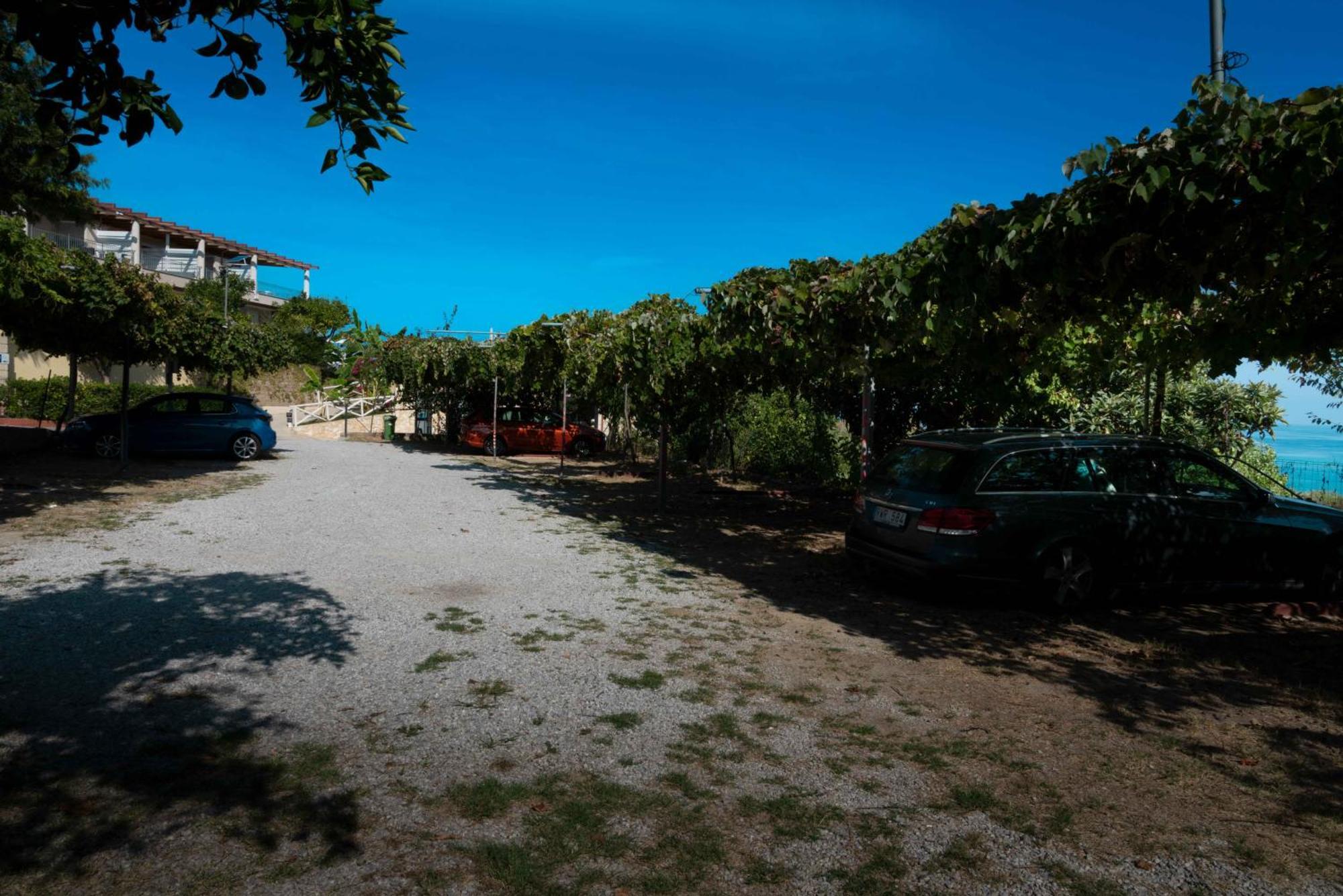 Residence New Paradise Tropea Buitenkant foto