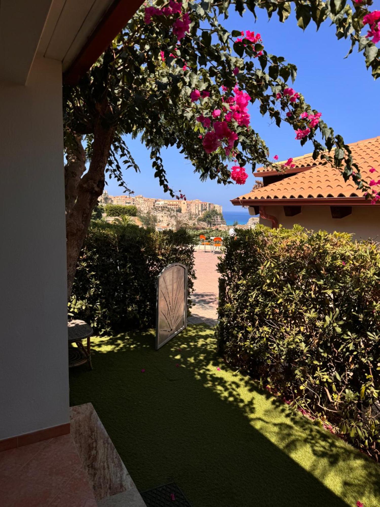 Residence New Paradise Tropea Buitenkant foto