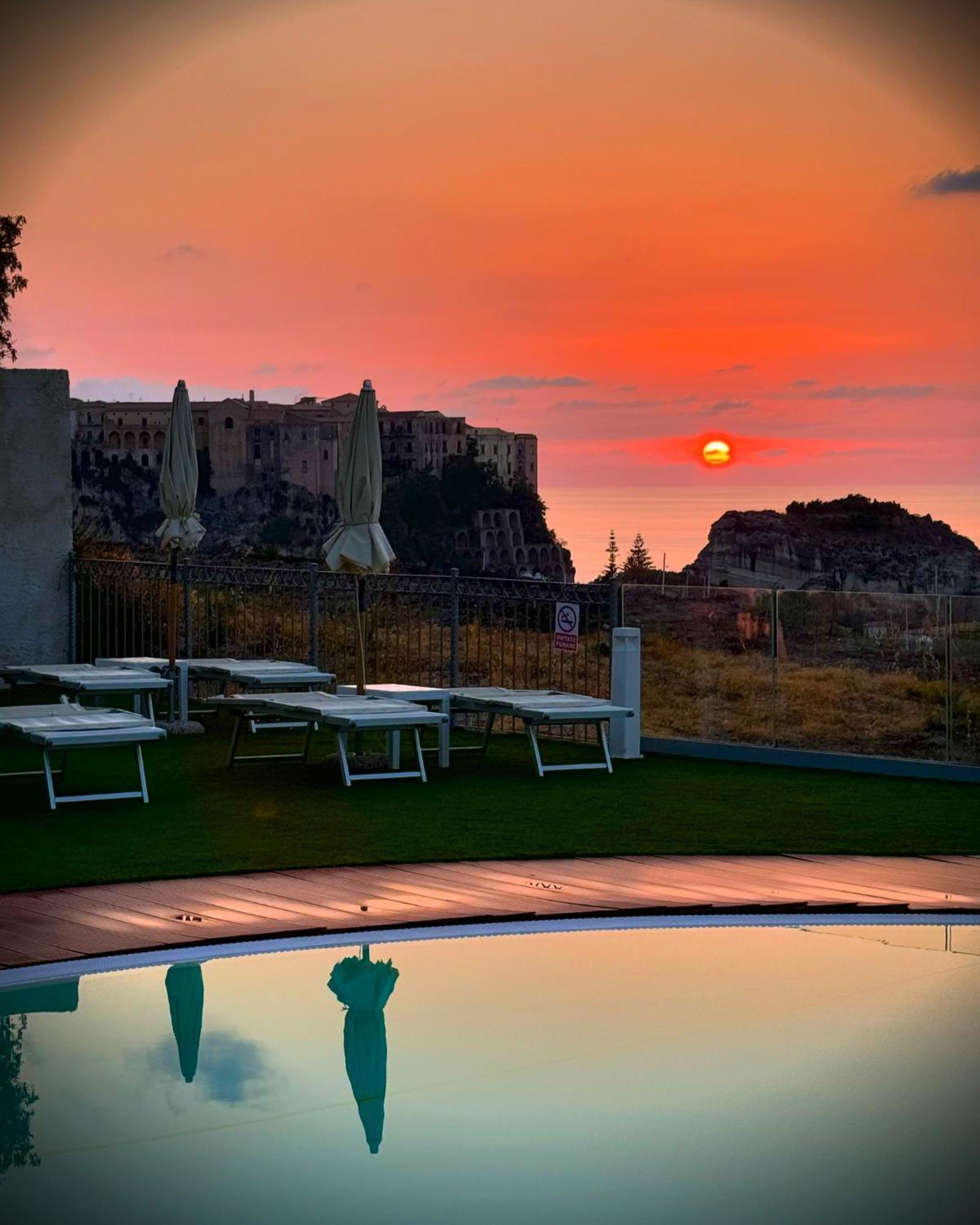 Residence New Paradise Tropea Buitenkant foto