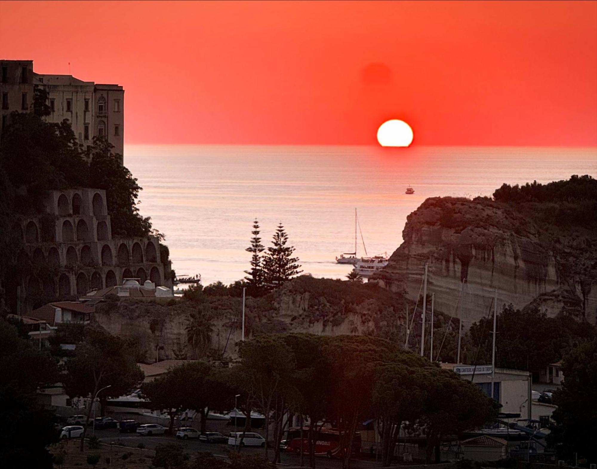 Residence New Paradise Tropea Buitenkant foto