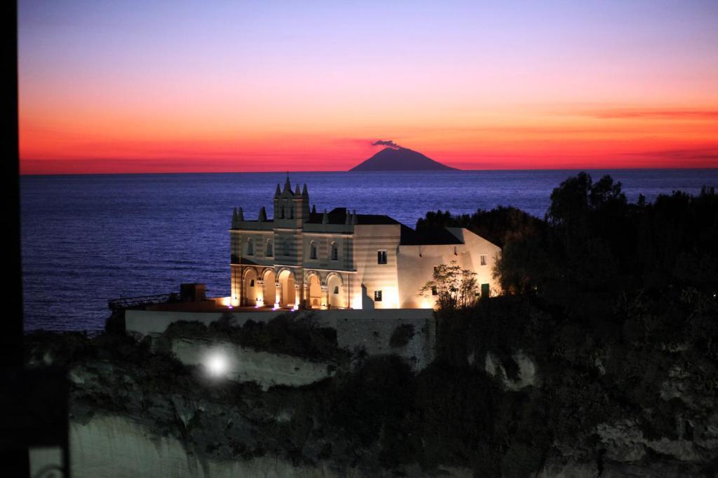 Residence New Paradise Tropea Buitenkant foto