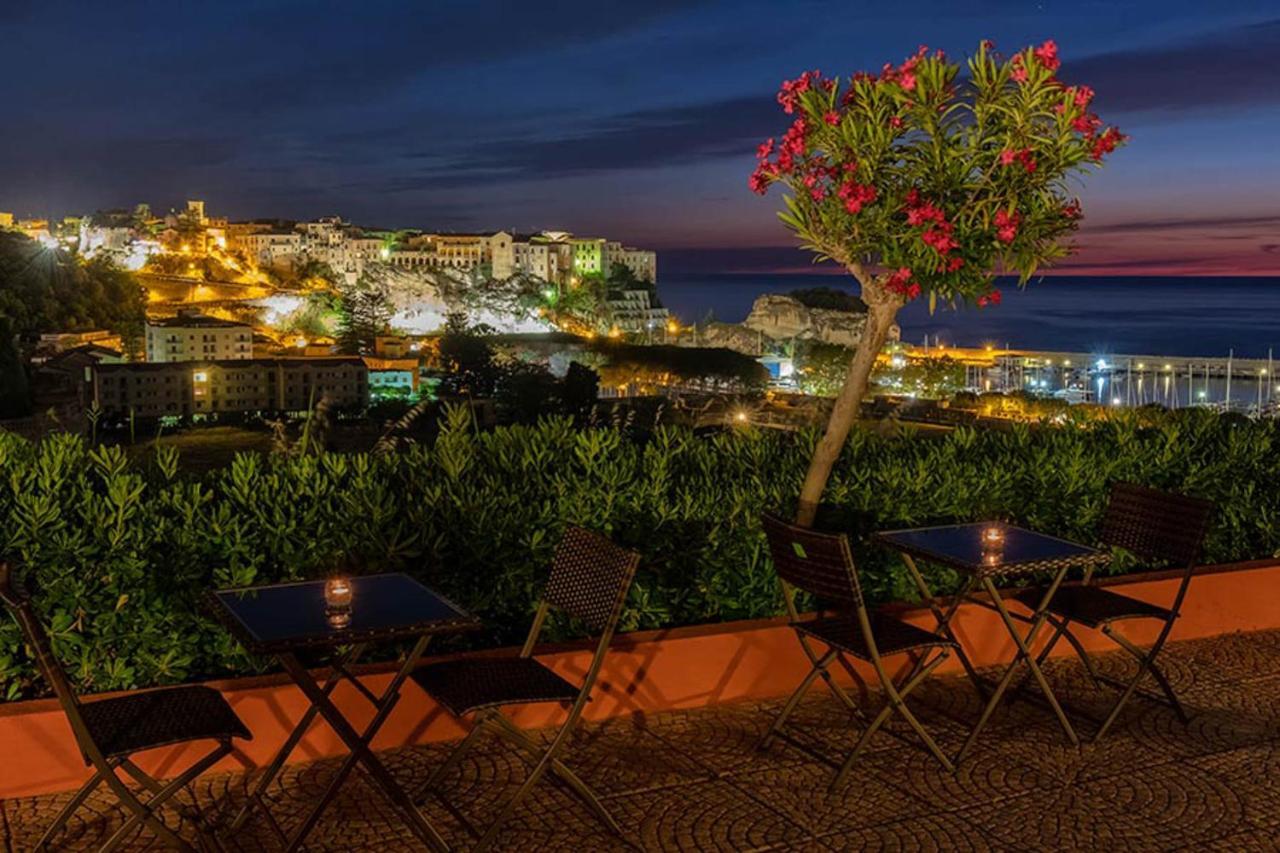 Residence New Paradise Tropea Buitenkant foto